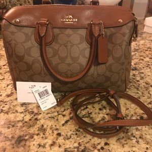 Coach signature Bennett Satchel